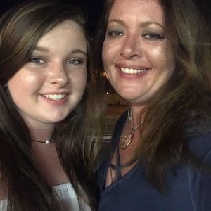 Meet your Posher, Dana